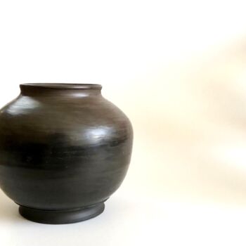Sculpture titled "Moyimachi Vase" by Erdem Aybar, Original Artwork, Ceramics