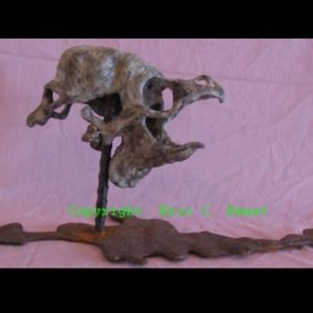 Sculptuur getiteld "Hawk / Human Transf…" door Broken Vulture Art, Origineel Kunstwerk, Metalen