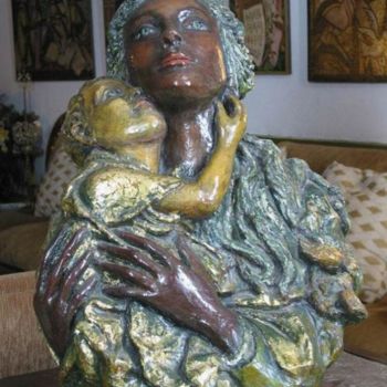 Sculpture intitulée "Madonna negra" par Erna Antunes - ( Erna Y ), Œuvre d'art originale