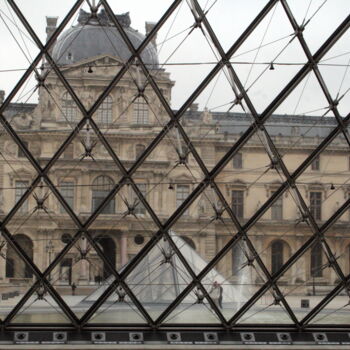 Photographie intitulée "Louvre" par Ernest Tosetti, Œuvre d'art originale, Photographie numérique