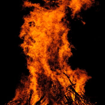 Photographie intitulée "feu de la Saint jea…" par Ernest Tosetti, Œuvre d'art originale, Photographie numérique