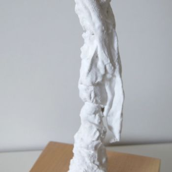 Skulptur mit dem Titel "Figure III" von Erwin Bruegger, Original-Kunstwerk, Gips