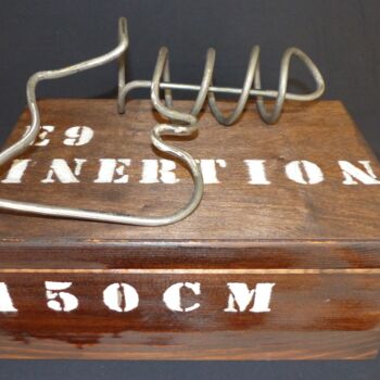 Sculpture titled "150CM10, le micro s…" by Etienne Frouin (E9 Inertion), Original Artwork, Metals