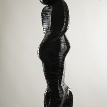 Скульптура под названием "Vibration" - Etienne Rayssac, Подлинное произведение искусства, Смола