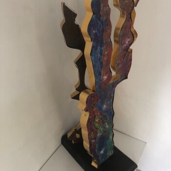Escultura titulada "parmi les algues" por Étienne Dupé, Obra de arte original, Madera