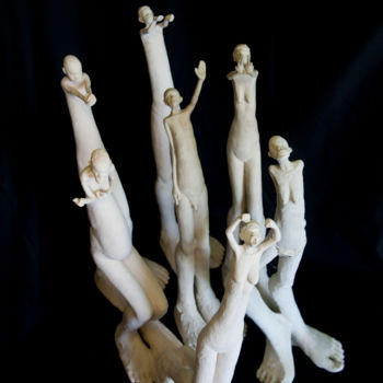 Скульптура под названием "Africa en Perspecti…" - María Eugenia Piacentini Veron, Подлинное произведение искусства, Керамика