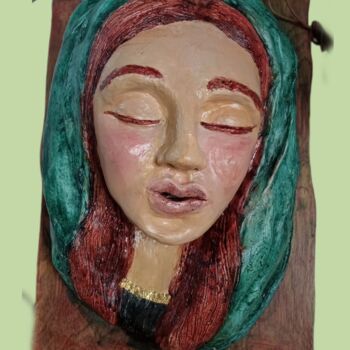 Sculpture intitulée "Marie" par Eva Diez, Œuvre d'art originale, Argile Monté sur Panneau de bois