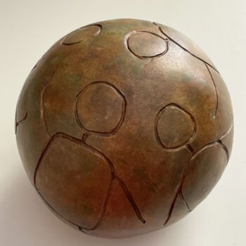 Sculpture titled "Ronde 3" by Eva Rouwens, Original Artwork, Terra cotta