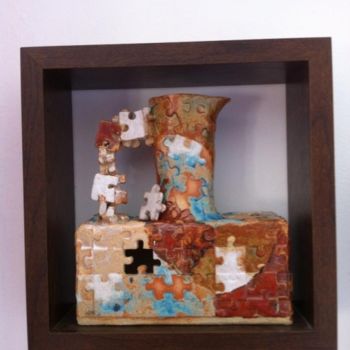 Artisanat intitulée "Jigsaw Vase" par Helene Dillistone-Miller, Œuvre d'art originale
