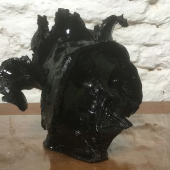 Sculpture titled "Darkvad head burst" by Fred, Original Artwork, Terra cotta