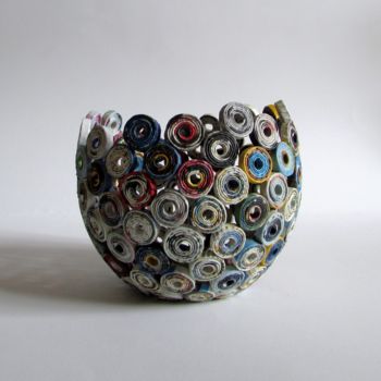 Design mit dem Titel "Recycling Vase aus…" von Eva Fazakas, Original-Kunstwerk, Objekte