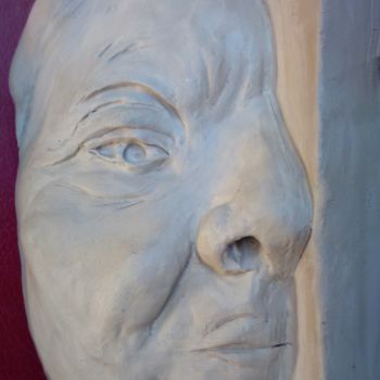 Sculpture titled "fragment d' identité" by Fabienne Deguines, Original Artwork, Clay