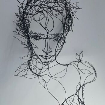 Sculpture intitulée ""Femme feuilles" bu…" par Fabienne Quenard, Œuvre d'art originale, Fil de fer