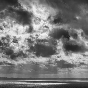 Photography titled "Dans les Nuages #1" by Fabrice Gallou, Original Artwork, Digital Photography Mounted on Aluminium