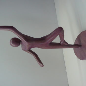 「danseuse maintient」というタイトルの彫刻 Fabien Bochardによって, オリジナルのアートワーク, ウッド