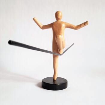 Sculpture intitulée "équilibriste" par Fabien Bochard, Œuvre d'art originale, Bois