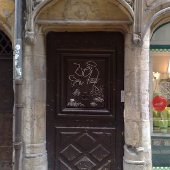 Photographie intitulée "Porte (55) Lyon Fra…" par Hosni, Œuvre d'art originale
