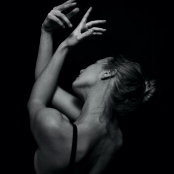 Fotografia zatytułowany „Astrid danse” autorstwa Fanch Stephant, Oryginalna praca, Fotografia cyfrowa