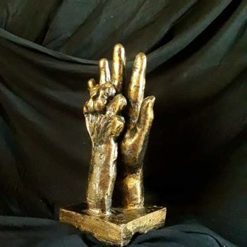 Sculpture titled "friendship" by Farinas Merabet, Original Artwork, Plaster