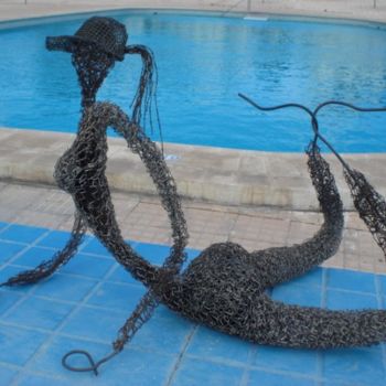 Skulptur mit dem Titel "Nurista" von Bousquet Federico, Original-Kunstwerk, Metalle