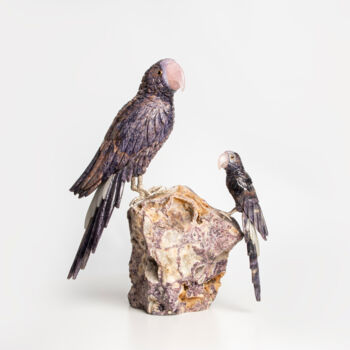 Sculpture intitulée "Loros violetas" par Felipe Cesar D'Oliveira, Œuvre d'art originale, Pierre