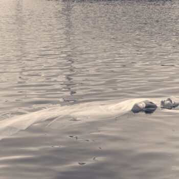 Photography titled "Water Therapy" by Fernando David Amador De Paz, Original Artwork, Digital Photography