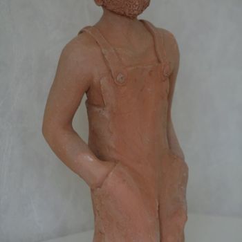 Sculpture titled "Le Promeneur" by Figura Terra, Original Artwork, Terra cotta