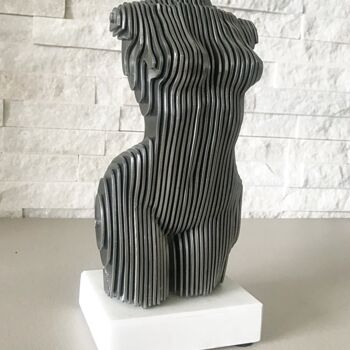 Sculpture titled "Priscilla" by Filippo Pietro Castrovinci, Original Artwork, Metals