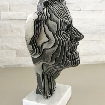 「Wellerman」というタイトルの彫刻 Filippo Pietro Castrovinciによって, オリジナルのアートワーク, 金属