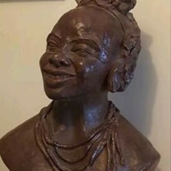 Skulptur mit dem Titel "Africa" von Jeanine Fitou Valens, Original-Kunstwerk, Terra cotta