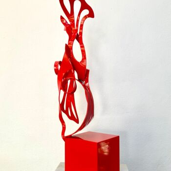 Скульптура под названием "The Last Step" - Flandez, Подлинное произведение искусства, Смола