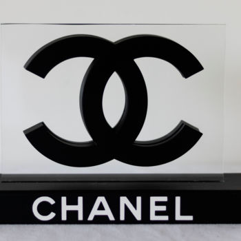 Scultura intitolato "Chanel Glass" da Flavien Mandon, Opera d'arte originale, Vetro