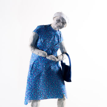 Scultura intitolato "Paper Puppet 18" da Fleur Elise Noble, Opera d'arte originale, Argilla