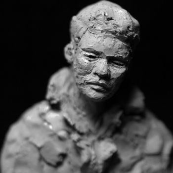 Скульптура под названием "Clay Face 56" - Fleur Elise Noble, Подлинное произведение искусства, Терракота