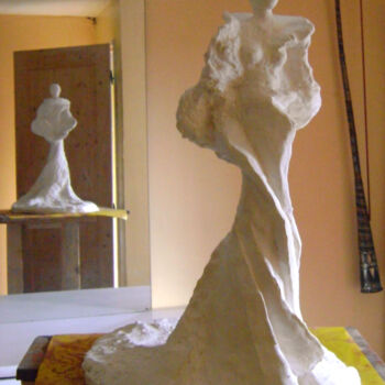 Sculpture intitulée "femme" par Florence Marion, Œuvre d'art originale, Plâtre