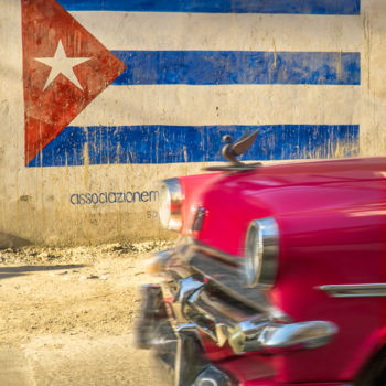 Photography titled "Cuban flag by car" by Robert Agoston, Original Artwork, Digital Photography