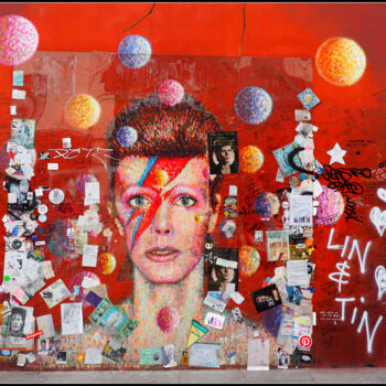 Photography titled "Bowie memorial.jpg" by Florence Pouget-Landrieu, Original Artwork