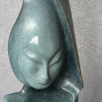 Sculpture titled "deesse-mere-bronze-…" by Franceleine Debellefontaine, Original Artwork
