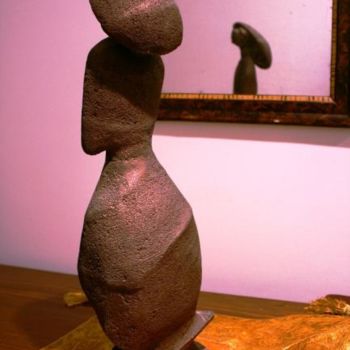 Escultura intitulada "tufo 1" por Francesco Mestria, Obras de arte originais, Pedra