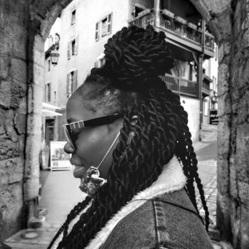 Photographie intitulée "Black beauty" par Franck Jamart, Œuvre d'art originale, Photographie numérique