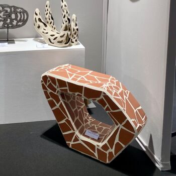 Design / Projektowanie użytkowe zatytułowany „Uluru (Table d'appo…” autorstwa Franck Scala, Oryginalna praca, Mozaika