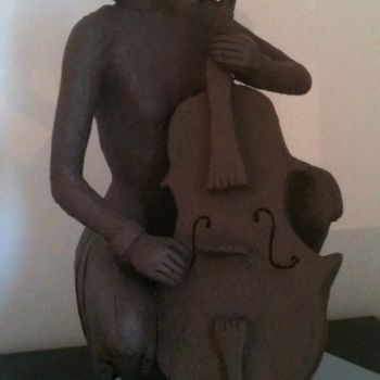 「La violoncelliste s…」というタイトルの彫刻 Cédoによって, オリジナルのアートワーク, 粘土