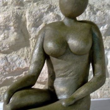 Sculpture titled "Femme sage" by Françoise Pasquier, Original Artwork