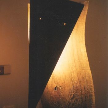 제목이 "Lumi Totem"인 디자인 François Tamalet로, 원작