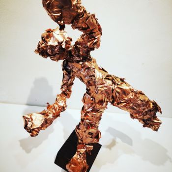 Sculpture titled "L'ESQUIVE" by Fran, Original Artwork, Paper maché