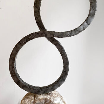 Скульптура под названием ""Stitches In Time"" - Fraser Paterson, Подлинное произведение искусства, Металлы