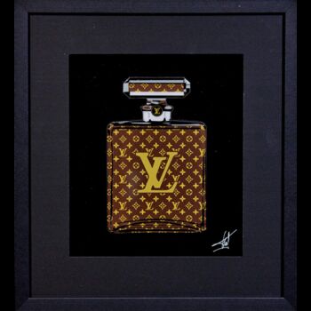 "Louis Vuitton bottl…" başlıklı Heykel Fred Meurice tarafından, Orijinal sanat, Rezine Ahşap Sedye çerçevesi üzerine monte e…