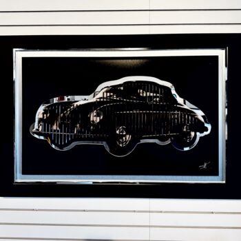 Scultura intitolato "Porsche – Kinetic –…" da Fred Meurice, Opera d'arte originale, Resina Montato su Pannello di legno