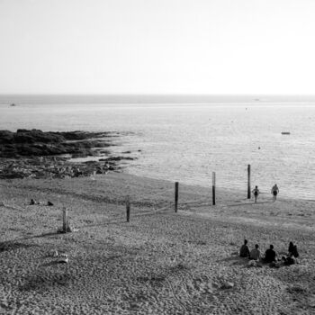 Photographie intitulée "Scène de plage" par Frédéric Duchesnay, Œuvre d'art originale, Photographie argentique