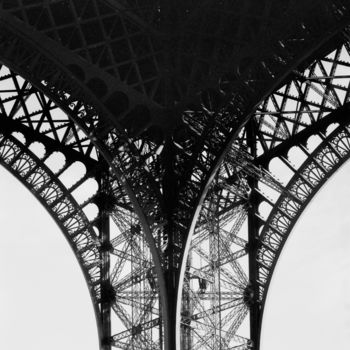 Photography titled "Tour eiffel" by Frédéric Duchesnay, Original Artwork, Analog photography